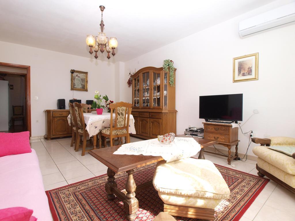 Apartment Luisa 1437 Peruški Exterior foto