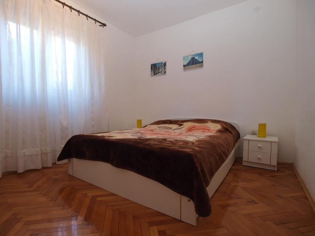 Apartment Luisa 1437 Peruški Exterior foto